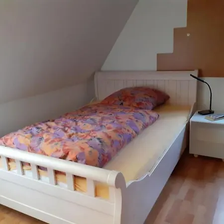 Apartamento Schoene Und Ruhige In Ottendorf