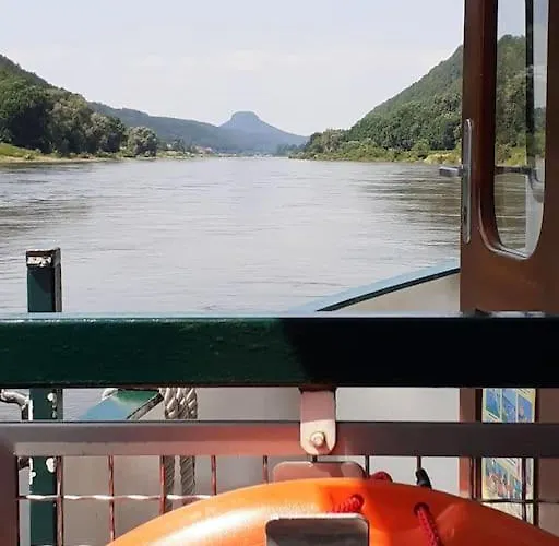 Apartamento Schoene Und Ruhige In Ottendorf