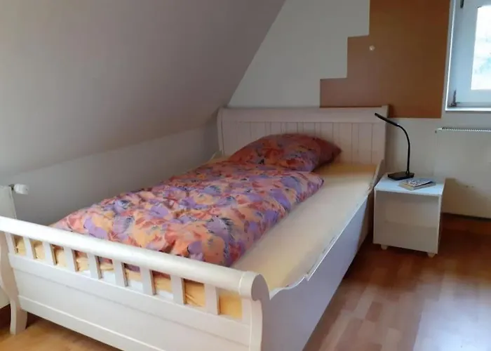 شقة Schoene Und Ruhige In Ottendorf